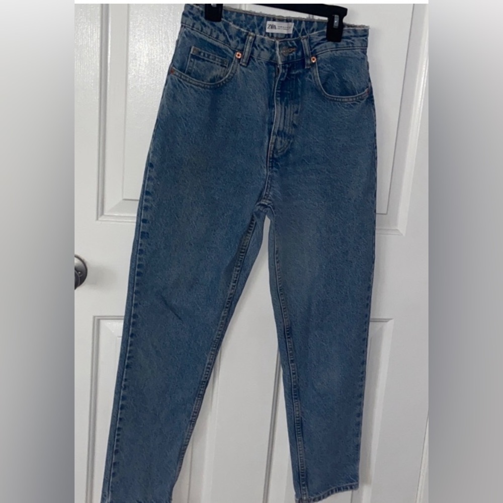 Classic Blue Women's Jeans and white sweater very good combinations - Picture 4 of 11